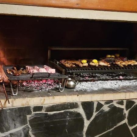 Hotel Caleta Olivia Hueso Per ภายนอก รูปภาพ
